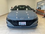 Used 2022 Hyundai Elantra SE image 3