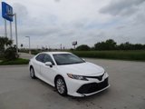 Used 2018 Toyota Camry LE image 3