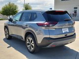 Used 2023 Nissan Rogue SV image 4