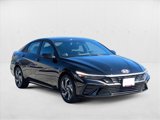 Used 2025 Hyundai Elantra Sport image 3