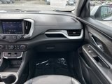 Used 2023 GMC Terrain SLT image 4