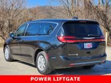 Used 2023 Chrysler Pacifica Touring-L image 2