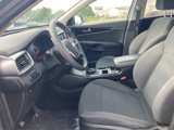 Used 2020 Kia Sorento LX image 3