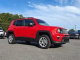 New 2022 Jeep Renegade Latitude w/ Convenience Group image 2
