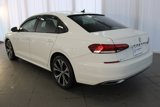 Used 2022 Volkswagen Passat 2.0T SE image 3