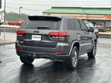 Used 2017 Jeep Grand Cherokee Altitude image 3