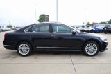 Used 2017 Volkswagen Passat 1.8T SE w/ SE Lighting Package image 3
