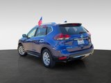 Used 2018 Nissan Rogue SV image 6