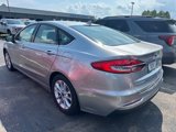 Used 2020 Ford Fusion SE image 2