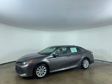 Used 2019 Toyota Camry LE image 2