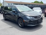 Used 2018 Chrysler Pacifica L image 3