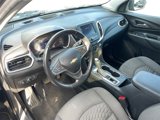 Used 2020 Chevrolet Equinox LT w/ Driver Convenience Package image 4