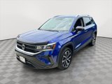 Used 2022 Volkswagen Taos SE image 3