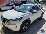 Used 2021 Nissan Rogue SV image 2