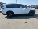 Used 2023 Jeep Grand Cherokee L Laredo image 2