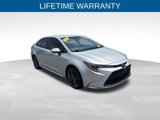 Used 2022 Toyota Corolla LE image 2
