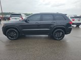 Used 2019 Jeep Grand Cherokee Altitude image 2