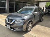 Used 2020 Nissan Rogue SV image 2