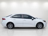 Used 2022 Toyota Corolla LE image 6