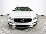Used 2019 Volvo V90 T5 Cross Country image 2