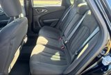Used 2016 Chrysler 200 Limited image 4