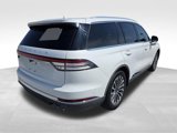 Used 2020 Lincoln Aviator Reserve w/ Equipment Group 201A image 3