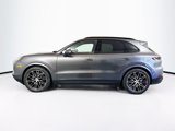 Used 2024 Porsche Cayenne image 2