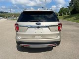Used 2017 Ford Explorer XLT w/ Equipment Group 202A image 3