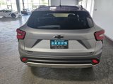 Used 2025 Chevrolet Trax LT w/ Driver Confidence Package image 5