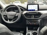 Used 2022 Ford Escape SEL image 2