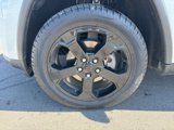 Used 2018 Jeep Grand Cherokee Laredo image 3