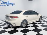 Used 2021 Toyota Corolla LE image 5
