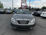 Used 2013 Chrysler 200 Limited image 3
