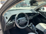Used 2023 Kia Niro EX image 6
