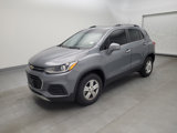 Used 2019 Chevrolet Trax LT w/ LT Convenience Package image 2