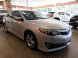 Used 2014 Toyota Camry SE image 3