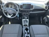 Certified 2022 Hyundai Venue SE image 3