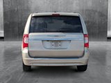 Used 2016 Chrysler Town & Country Touring-L image 4
