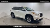 Used 2014 Toyota Highlander XLE image 2