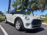 Used 2017 MINI Cooper 4-Door Hardtop image 2