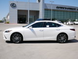 New 2025 Lexus ES 300h w/ Premium Package image 3
