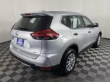 Used 2017 Nissan Rogue S image 5