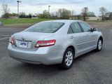 Used 2011 Toyota Camry LE image 3