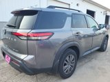 Used 2022 Nissan Pathfinder SV image 5