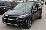 Used 2023 Kia Seltos EX image 2