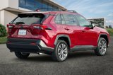 Used 2022 Toyota RAV4 XLE Premium image 4