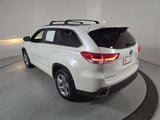 Used 2017 Toyota Highlander Limited image 3