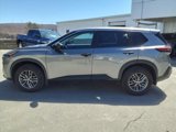Used 2021 Nissan Rogue S image 2