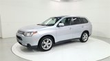 Used 2014 Mitsubishi Outlander SE image 3