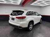 Used 2017 Toyota Highlander Limited image 6
